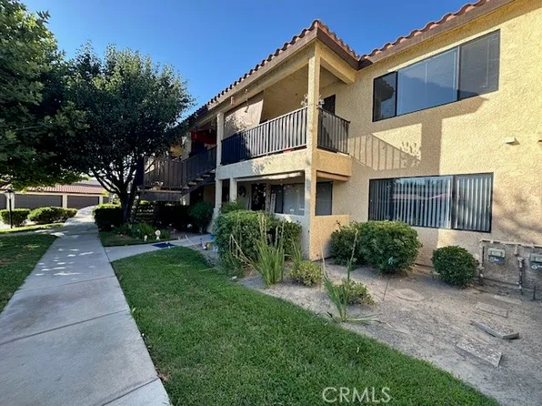 43131 Wall St APT J, Hemet, CA 92544