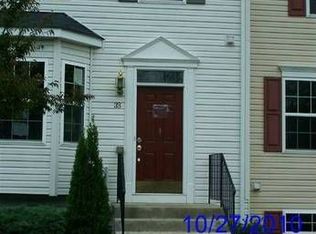 33 Scarboro Dr, Bunker Hill, WV 25413