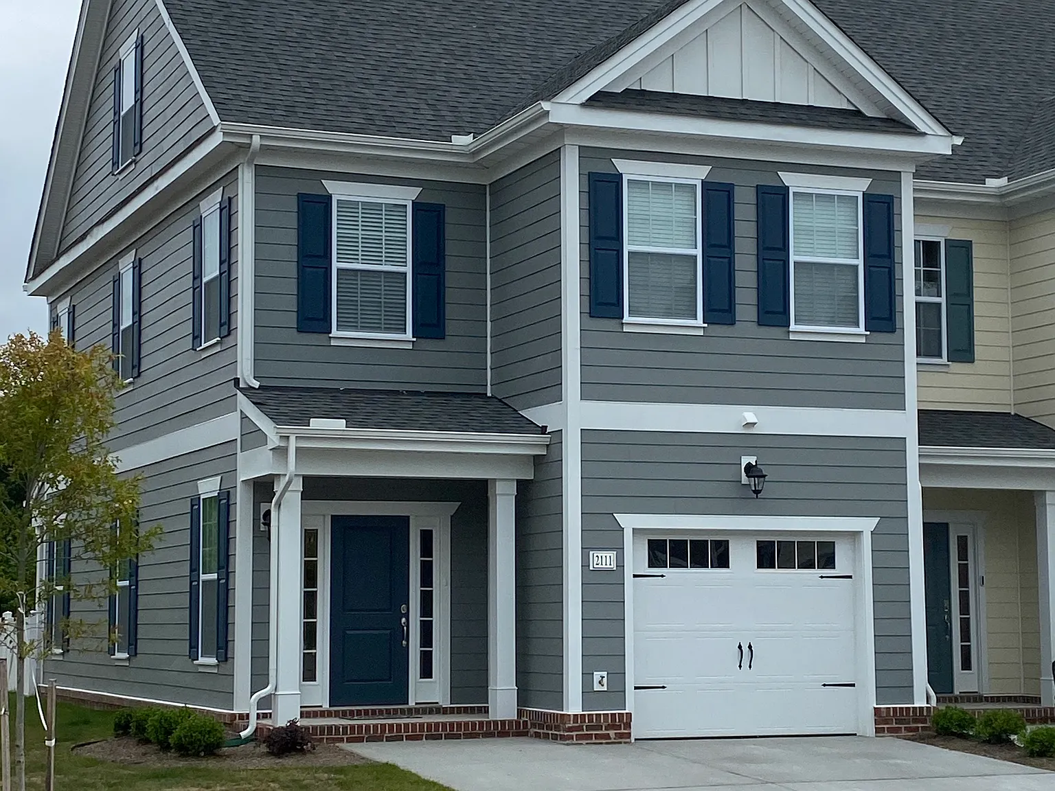 3 bed, 3.5 bath, 1933 sqft, $2,500 — Photo 1