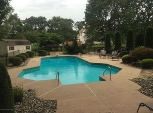 4 Brittany Ln, Jackson, NJ 08527