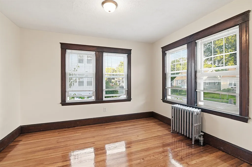 1 bed, 1.0 bath, 500 sqft, $1,900 — Photo 4
