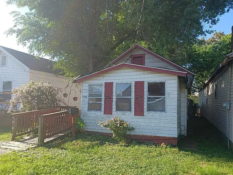 1404 Cody St — Photo 1