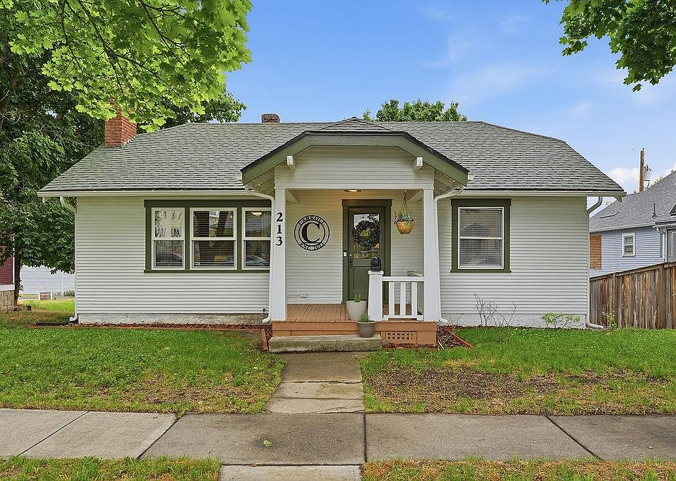 1st image of 213 6th St