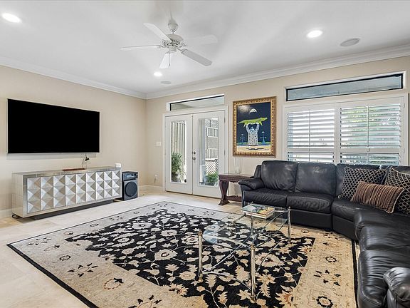 5th image of 715 Birdsall St