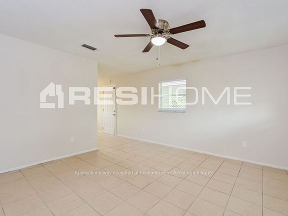 5th image of 817 S Boundary Ave