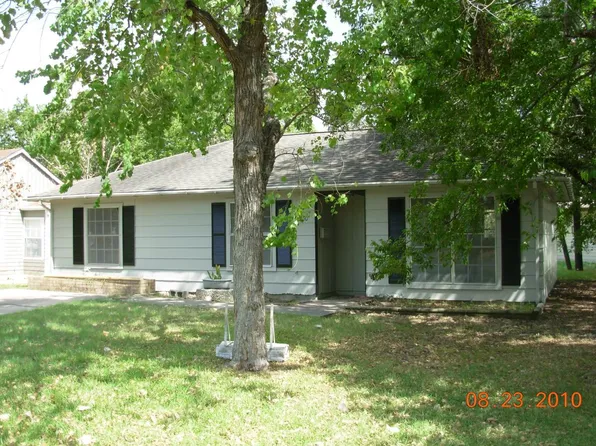 300 Gilchrist Ave, College Station, TX 77840