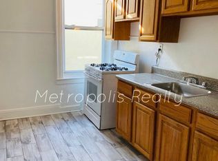 21-62 36th St #A2, Astoria, NY 11105