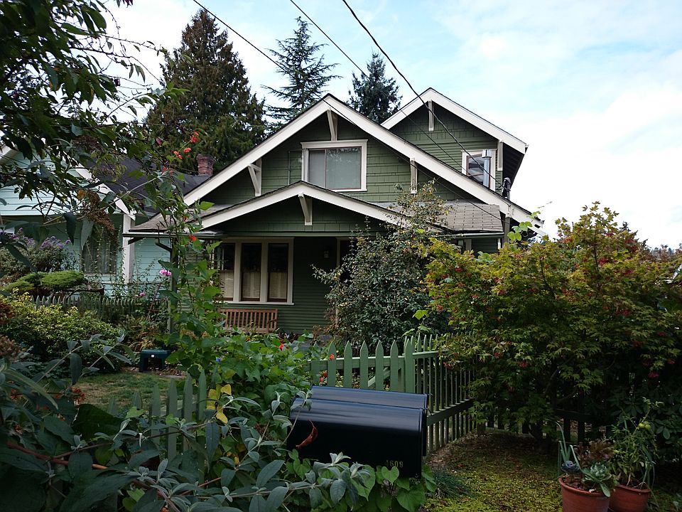 2nd image of 4609 43rd Ave S