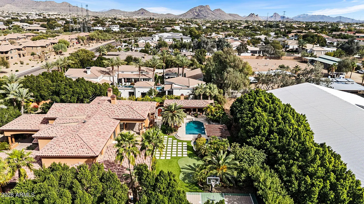 Building Photo - 11571 E Cochise Dr