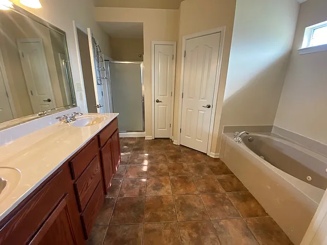 6098 Ravenwood Lake Dr E — Photo 22