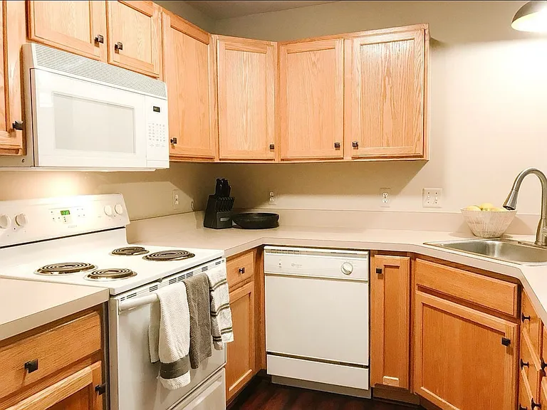 2803 Barclay Way — Photo 18