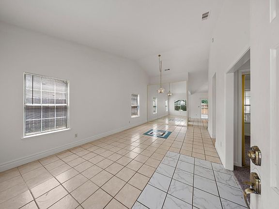 5th image of 4013 Wincanton Rd