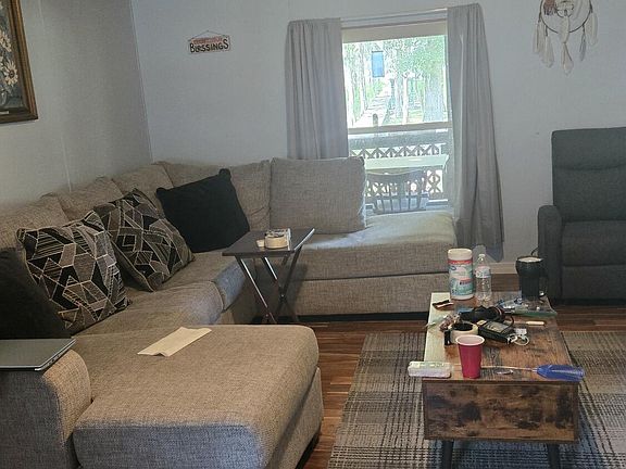 5th image of 15018 SW 75TH Avenue