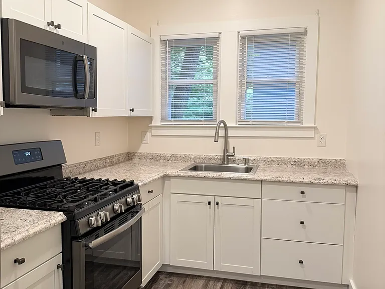 41 Furman Ave #5 — Photo 32