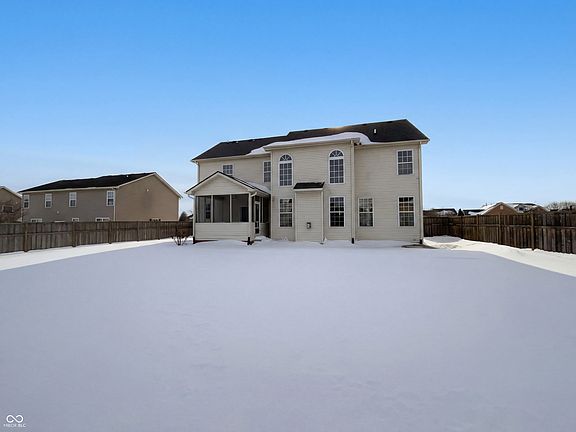 5th image of 2131 Foxglove Dr