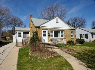 515 N Ontario St, De Pere, WI 54115