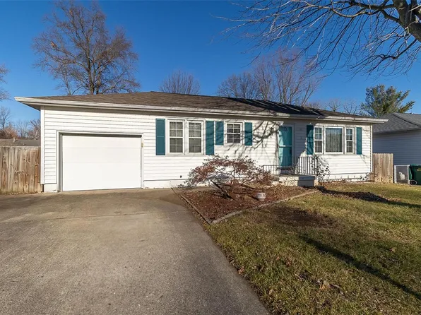 207 Boyd Dr, Louisiana, MO 63353