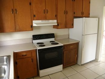 5th image of 4988 McConnell St