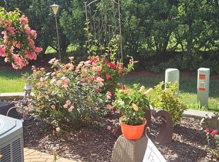 702 Village Lake Dr, Mebane, NC 27302