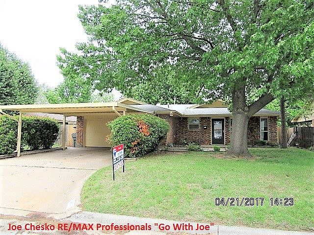 1st image of 311 NW Parkwood Ln