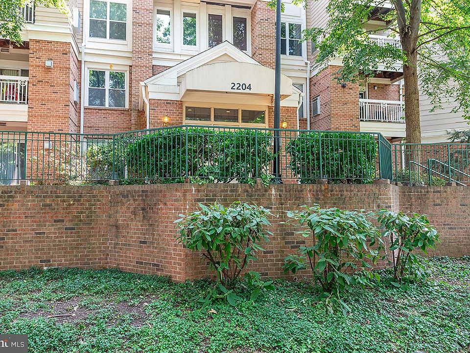 1st image of 2204 Westcourt Ln APT 317