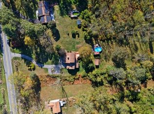 82 Spring Valley Rd, Hardwick, NJ 07825