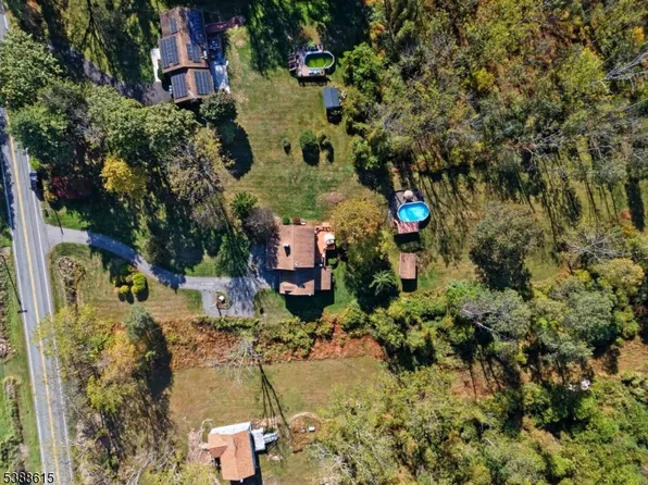 82 Spring Valley Rd, Hardwick Twp., NJ 07825