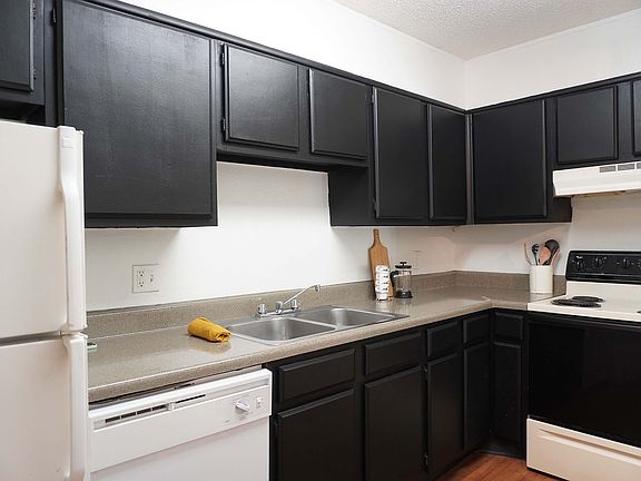 2nd image of 3312 S Semoran Blvd #3328-02