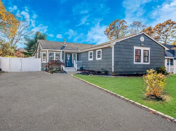 142 N Ontario Street, Ronkonkoma, NY 11779