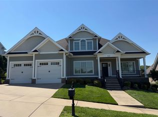 521 Linkside Ln, Bowling Green, KY 42103