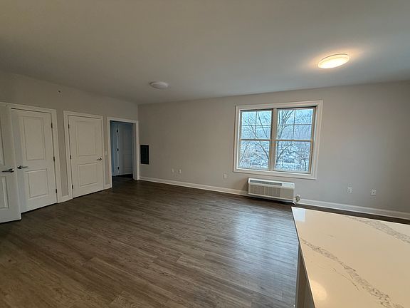 2nd image of 40 Park Ave Unit 308