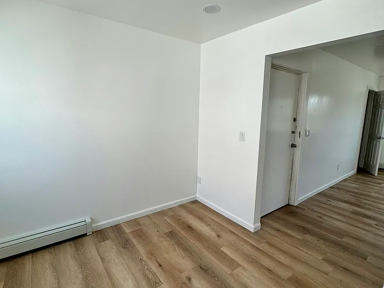 1 W 19th St #2L — Photo 5