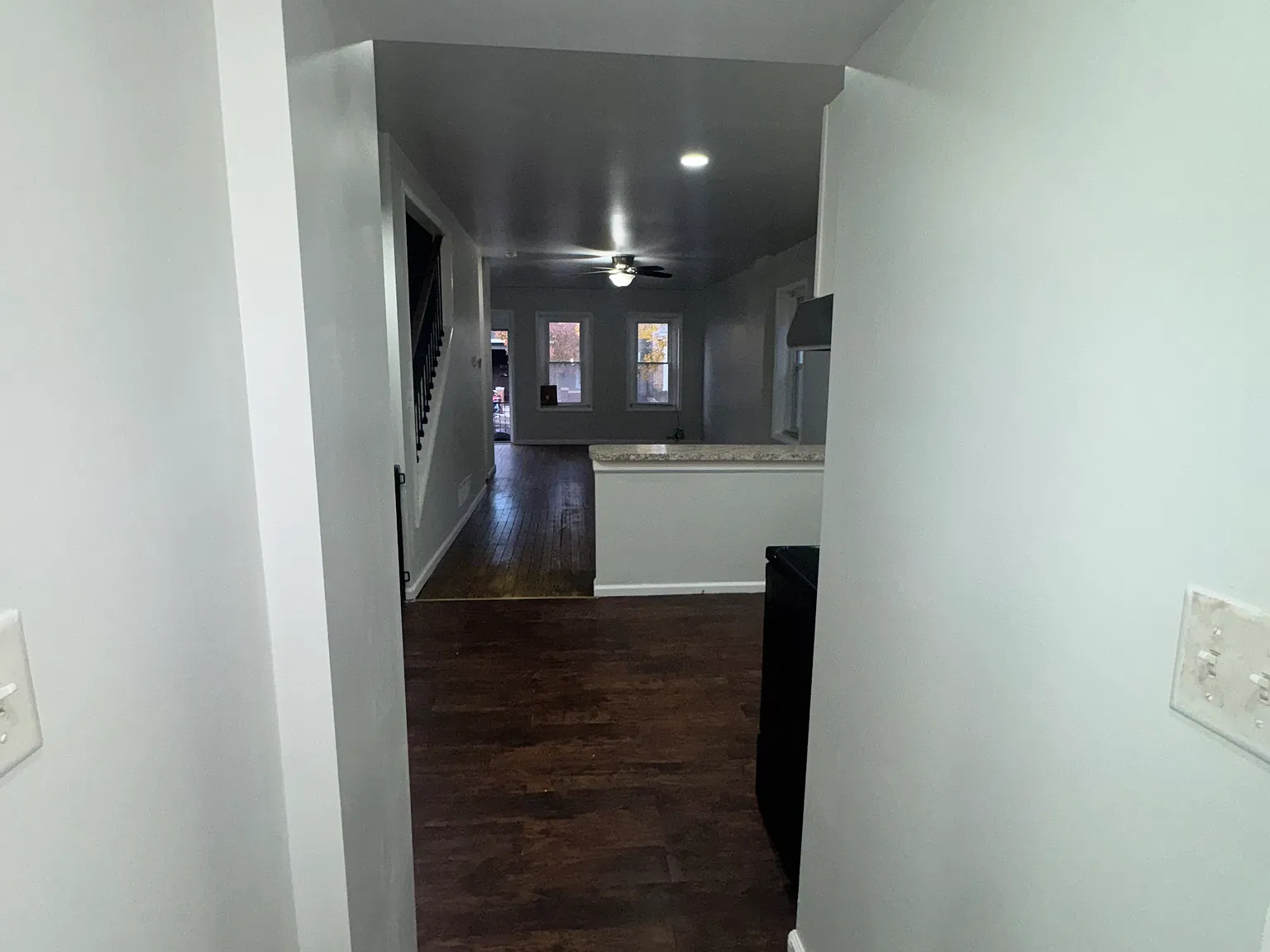 617 E 5th St — Photo 4