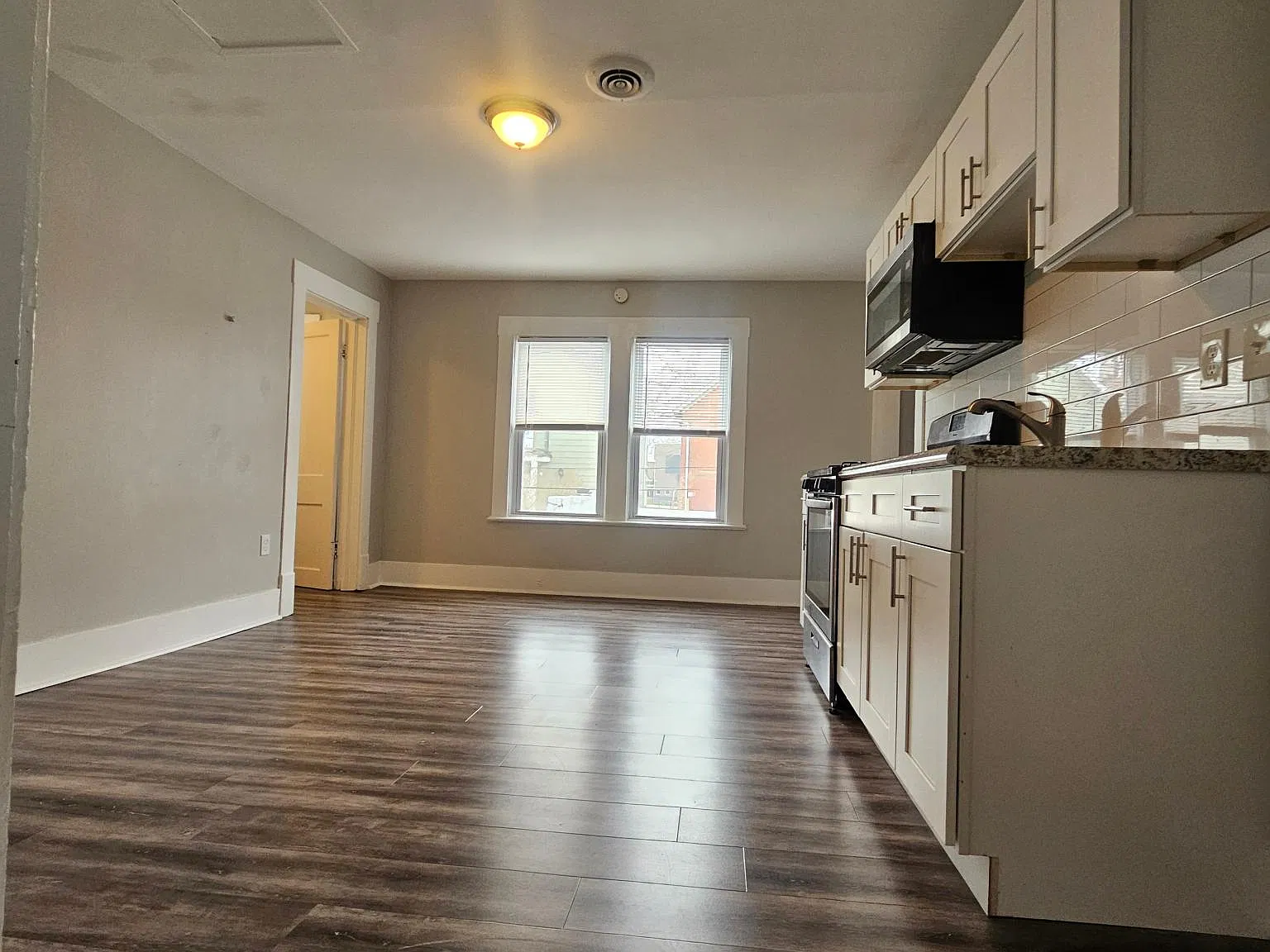 2808 York Ave — Photo 3