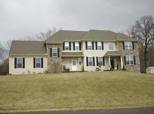 170 Horseshoe Ln, Pottstown, PA 19465