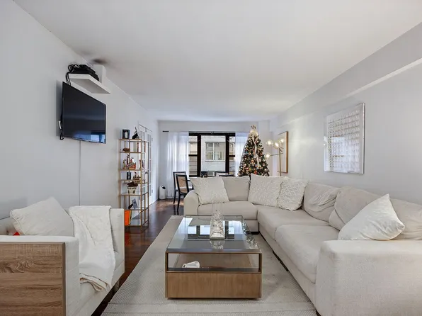 150 East 56th Street 7A image 1 of 8
