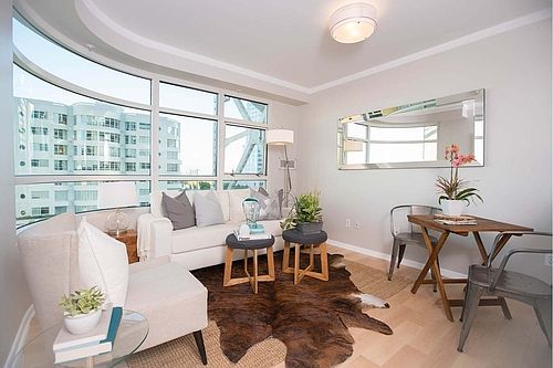 1st image of 403 Main St APT 304N