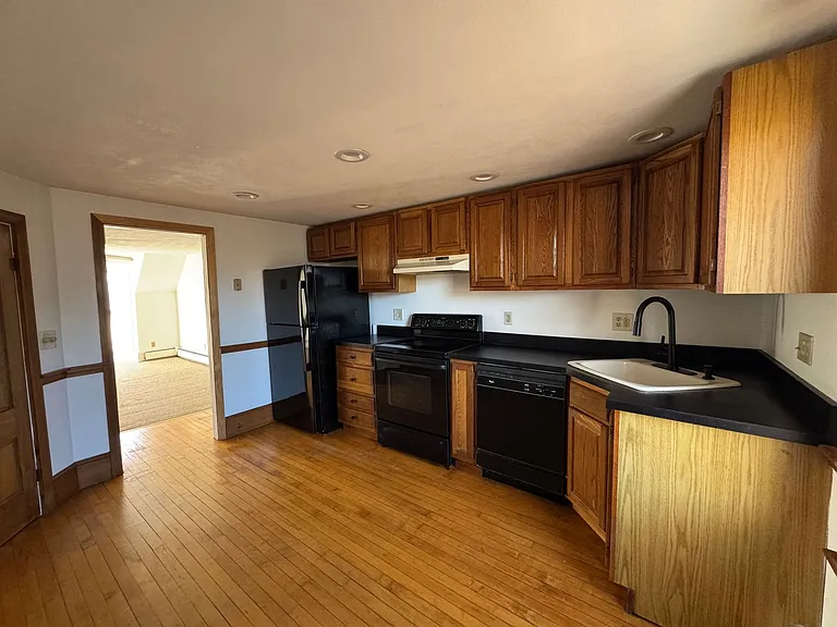 40 Gile St #2 — Photo 17