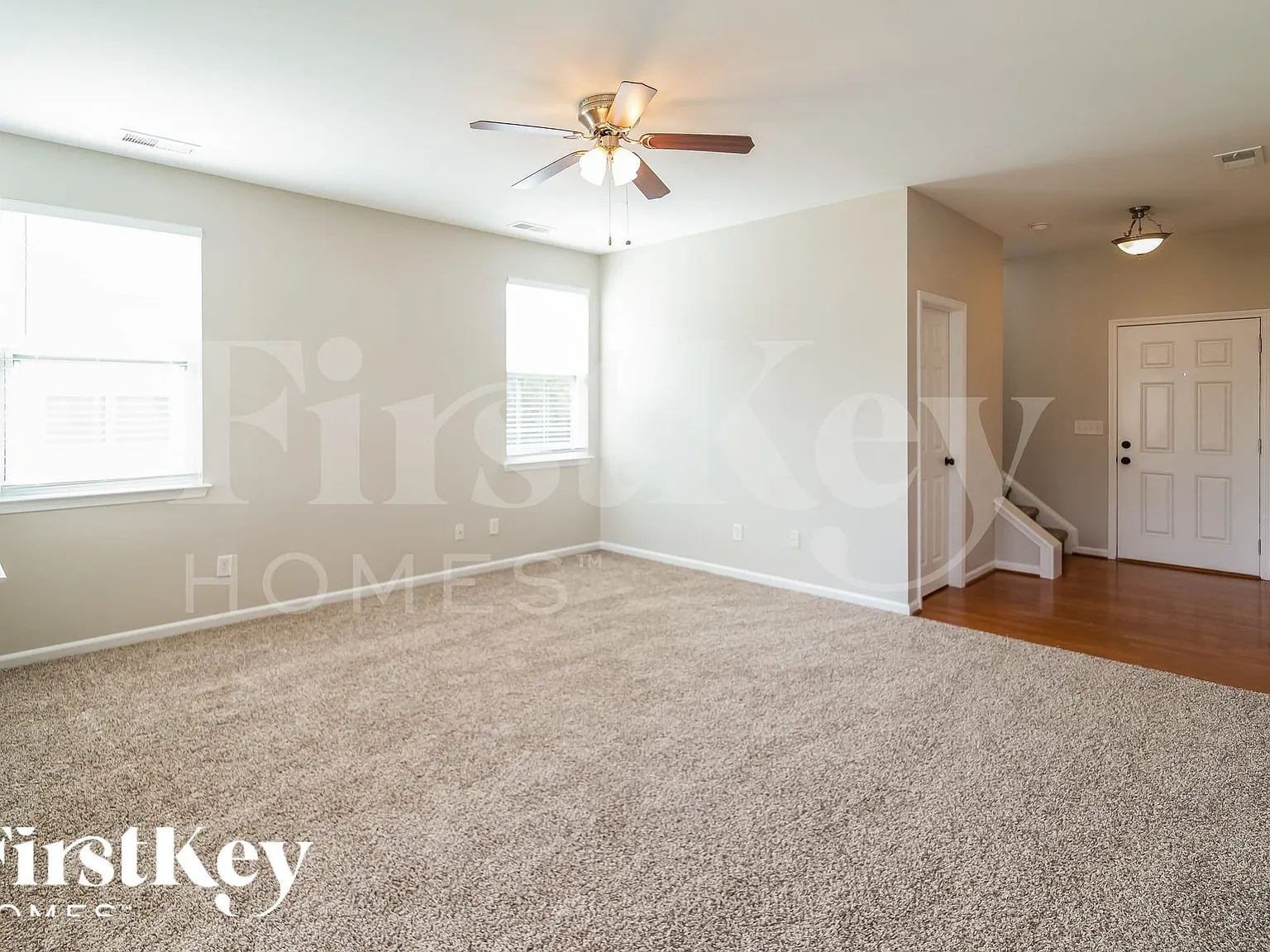 3 bed, 2.5 bath, 1562 sqft, $2,110 — Photo 3