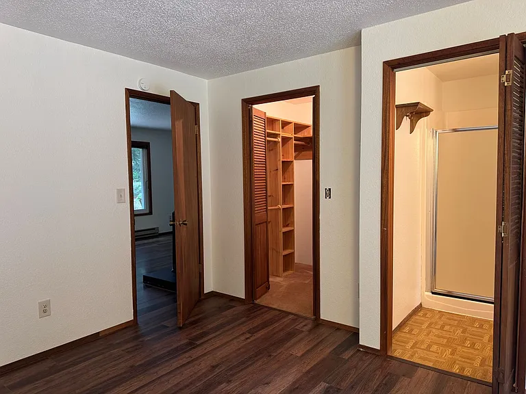 4005 NE Kedros Dr — Photo 13
