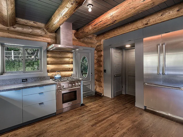 263 E Villanova Rd — Photo 14