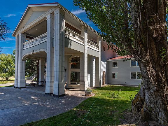 2nd image of 59047 Old Lake Rd