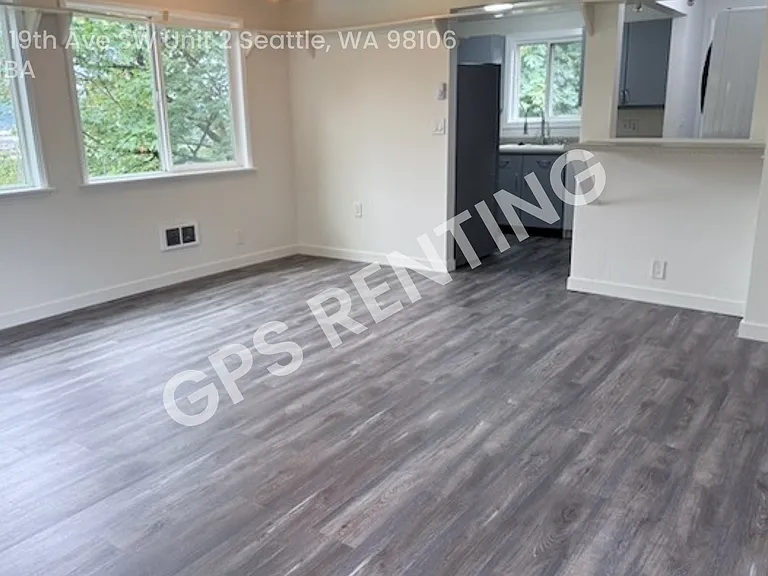 3802 19th Ave SW #2 — Photo 3