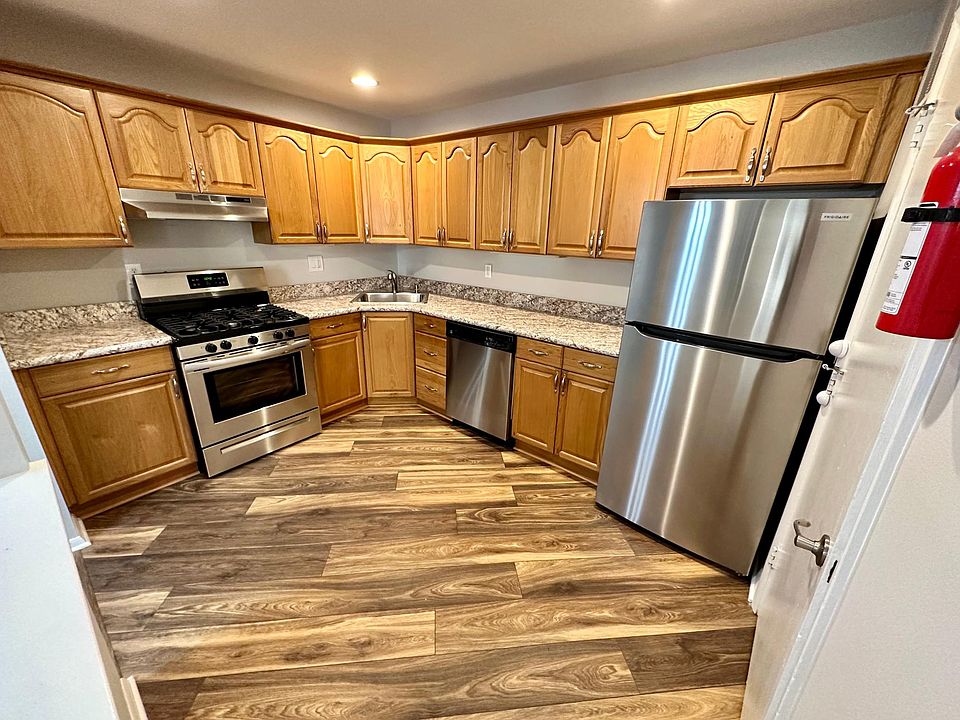 New- counter, stove, frig