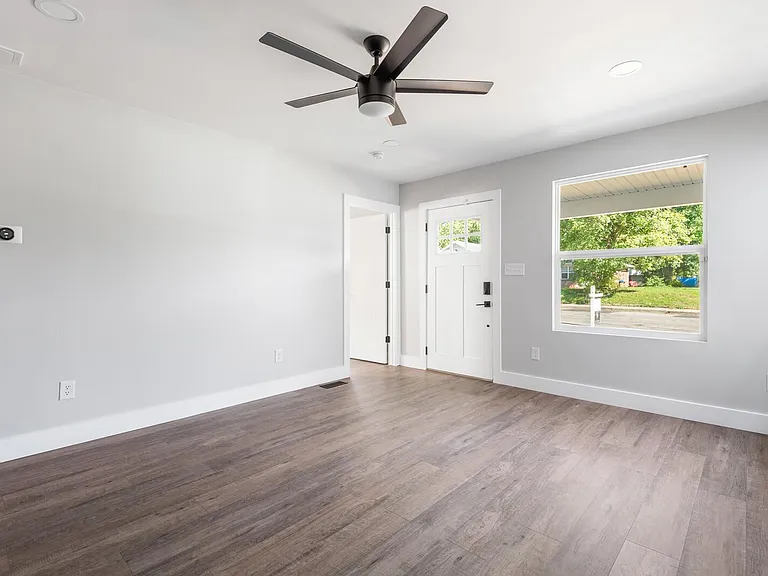 2120 N Harding St — Photo 1