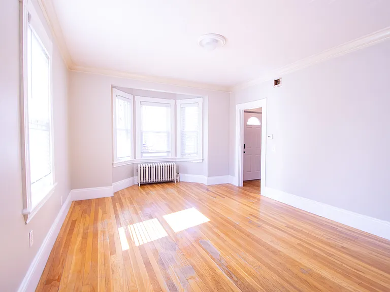 3 Linden St #3 — Photo 8