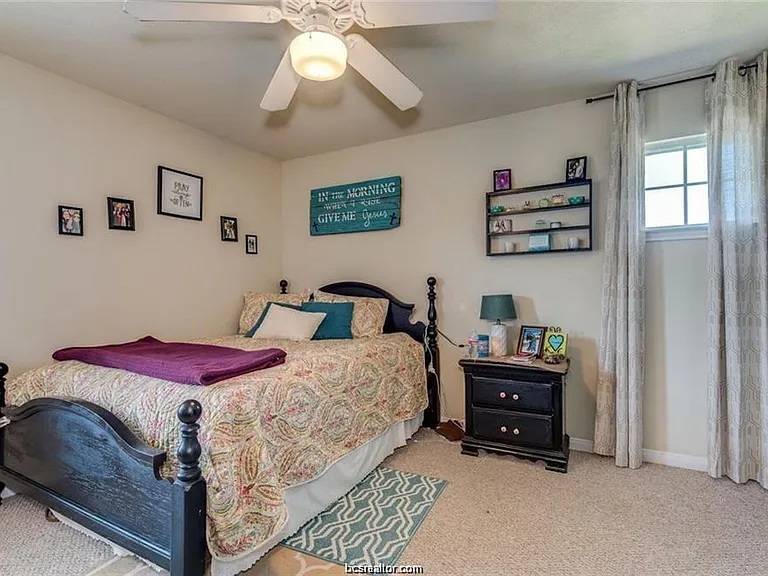4115 McFarland Dr — Photo 15
