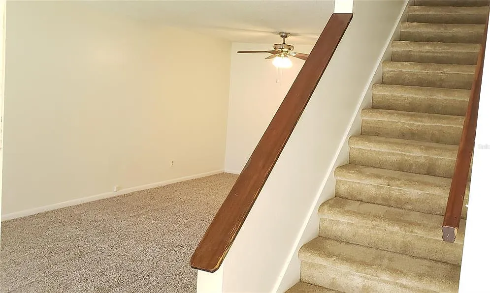 3 bed, 2.0 bath, 1407 sqft, $2,095 — Photo 3