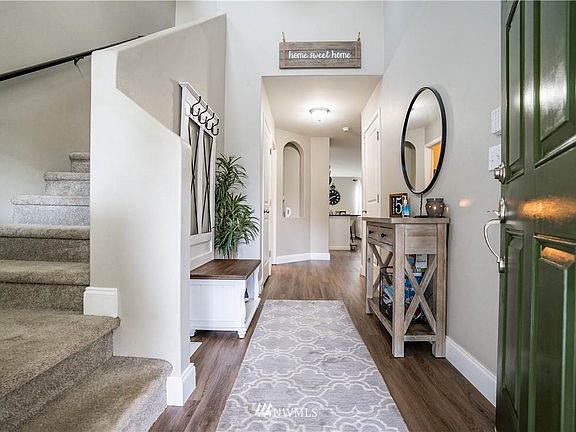 5th image of 7815 Karenna Ln SE
