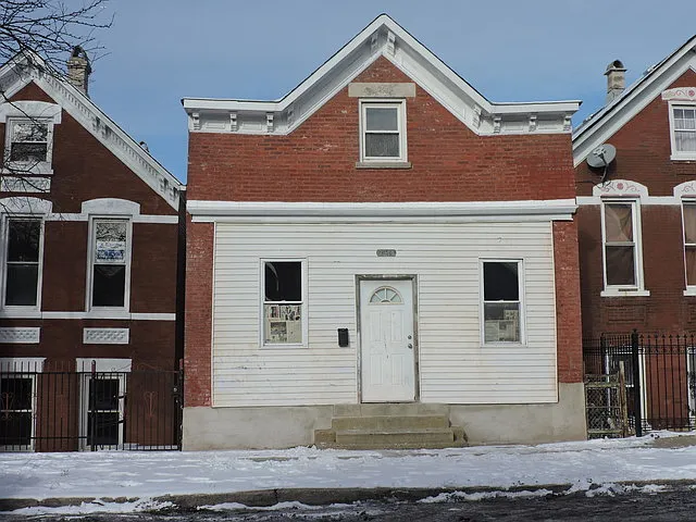 2 bed, 900 sqft, $1,600 — Photo 1